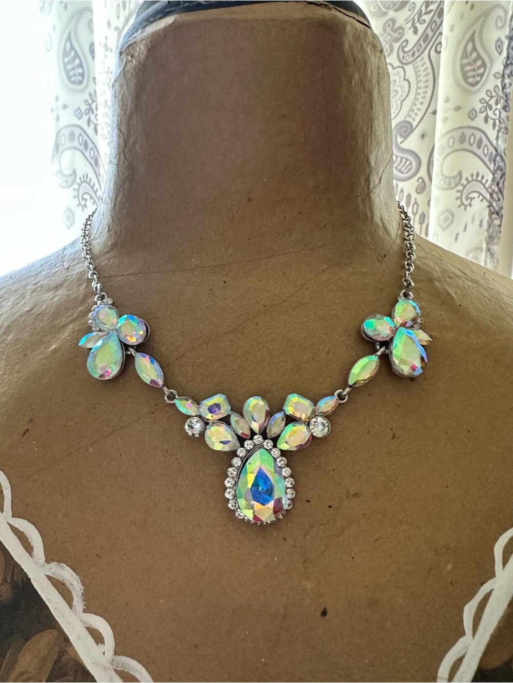 Source Unknown Iridescent Aurora Necklace with Teardrop Pendant